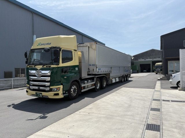 13m大型ウイングトレーラー